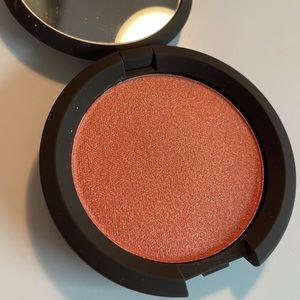 Becca “Tigerlily” Luminous Blush (Mini)